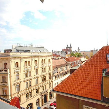 Travellers Hostel Praha エクステリア 写真